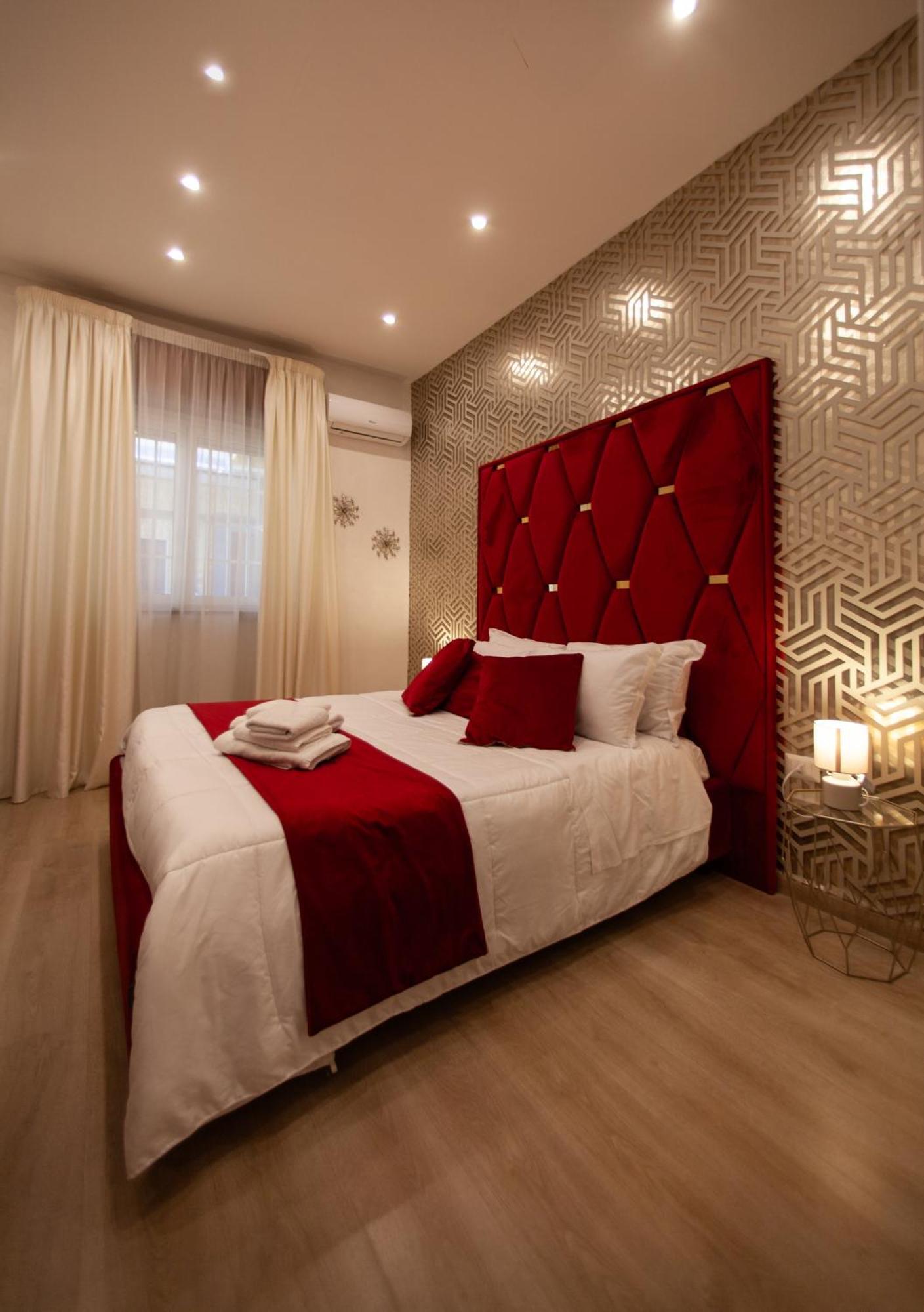 Easy Boarding Hotel Napoli Eksteriør billede